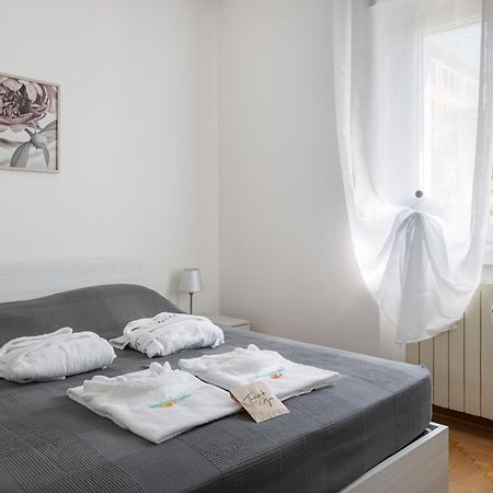 Apartamento The Black Swan Trieste Exterior foto